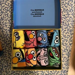 ❤️💛 NIB Sesame Street x Bombas Sock Collection Size Medium